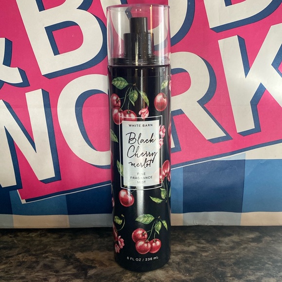 Bath & Body Works Black Cherry Merlot 90% full - Picture 3 of 3